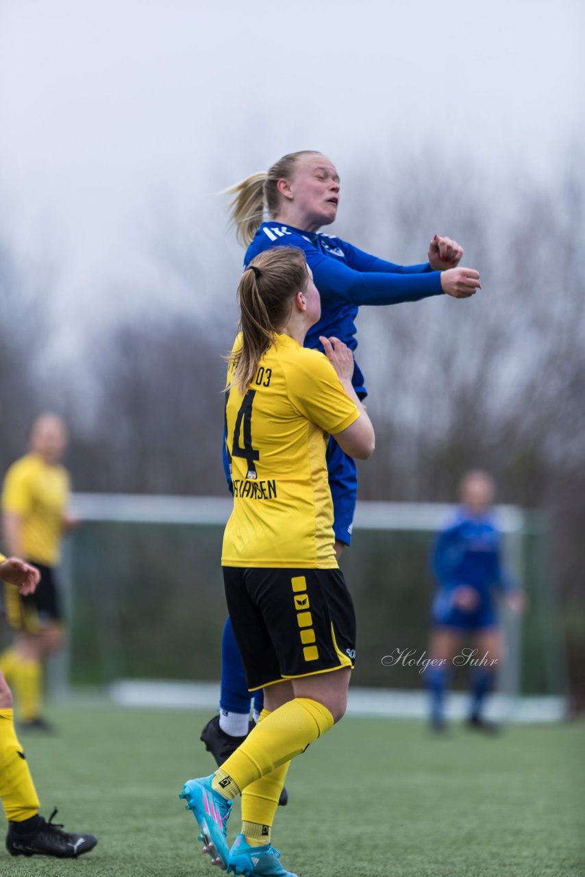 Bild 271 - F SSC Hagen Ahrensburg - SV Frisia Risum-Lindholm : Ergebnis: 1:2